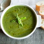 Soupe aux asperges et épinards